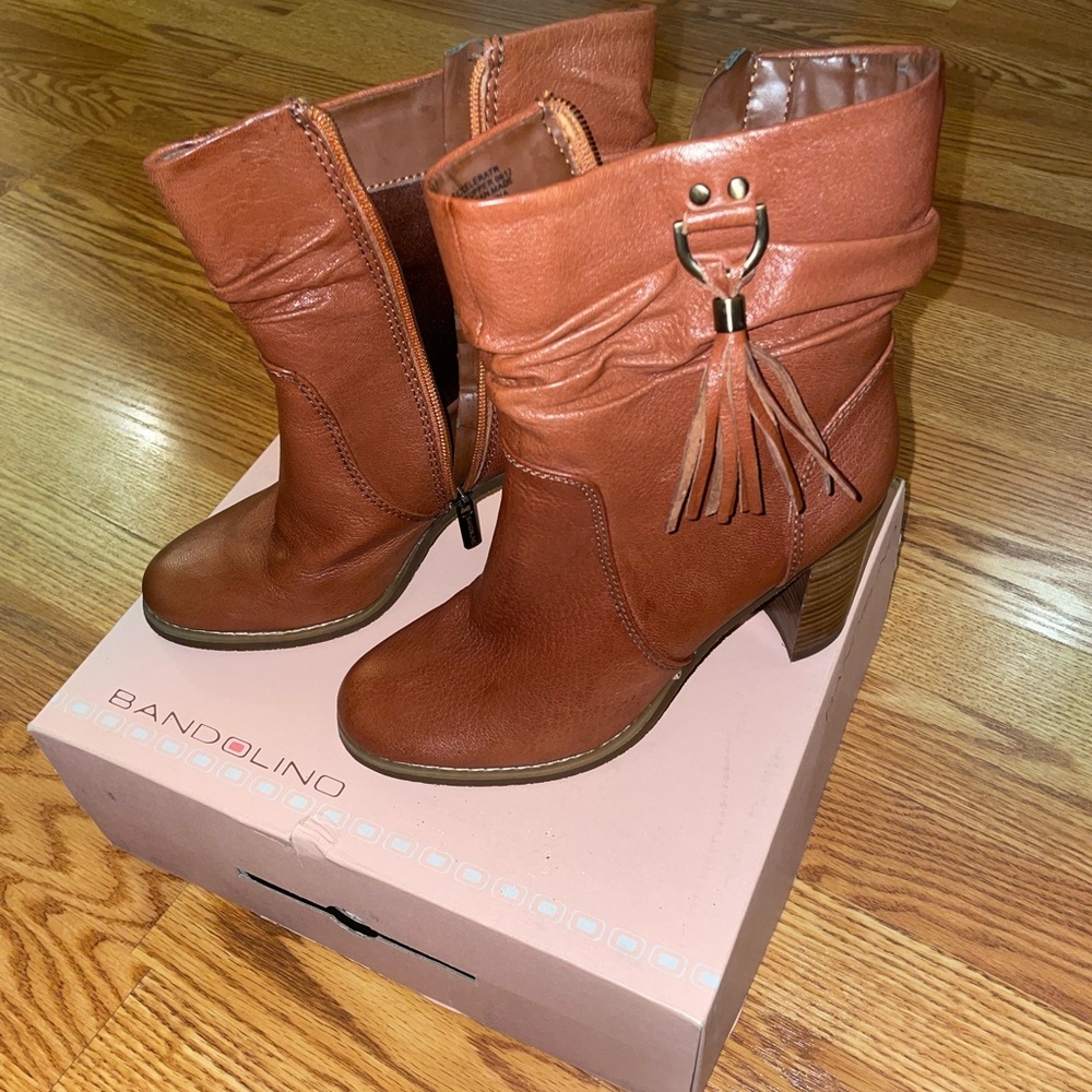 Bandolino Cognac Leather Ankle Boots - Size 7